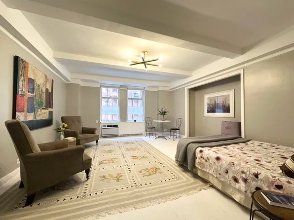 470 West 24th Street 4F image 1 of 38