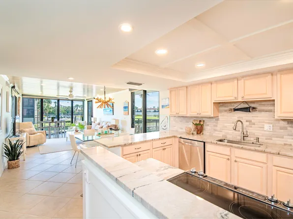 2 Dondanville Rd Unit 201, Saint Augustine, FL 32080