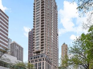 118 E Erie St UNIT 28F, Chicago, IL 60611