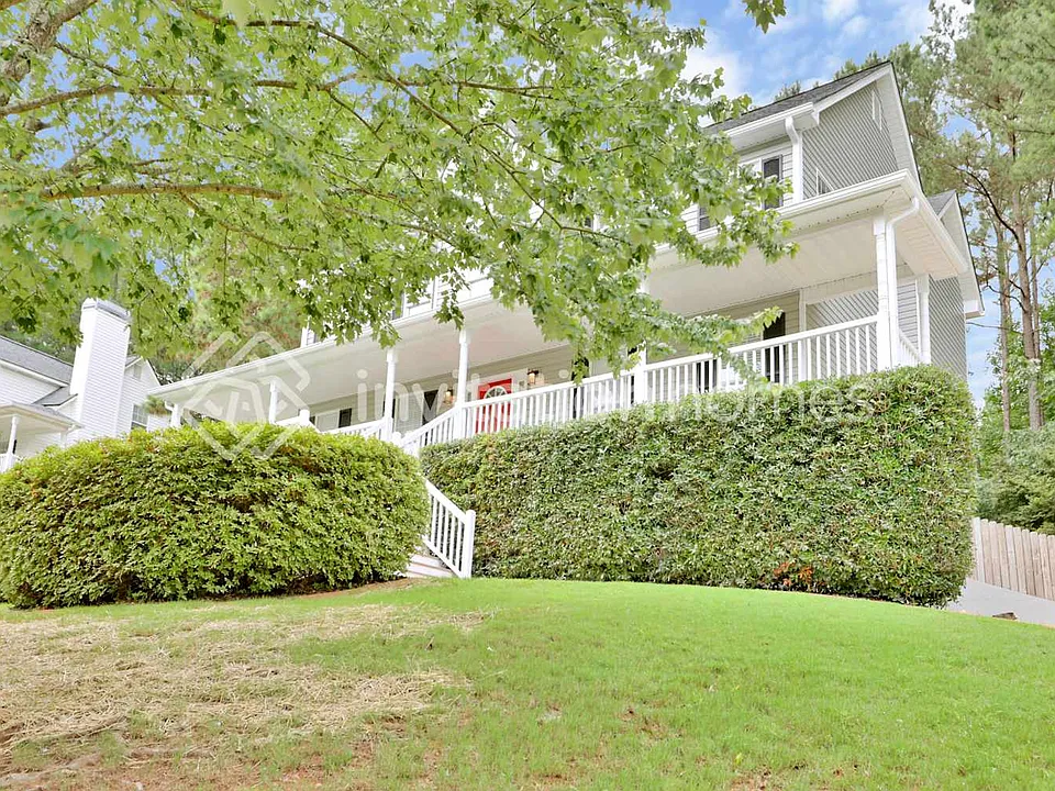 124 Ardmore Pl