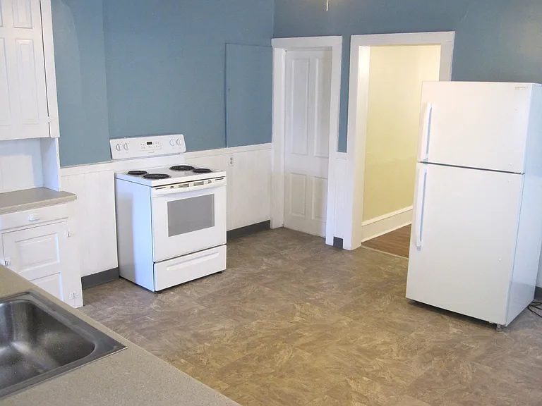 Eat-in kitchen.