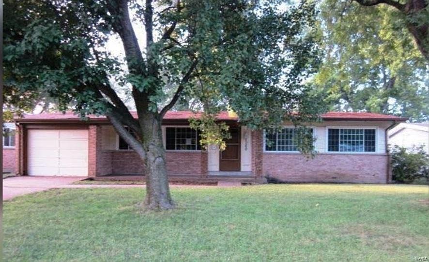 1st image of 3060 N Waterford Dr