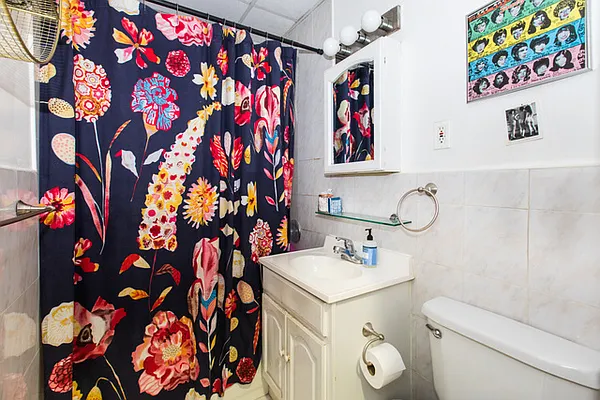 Rented by Compass | media 14