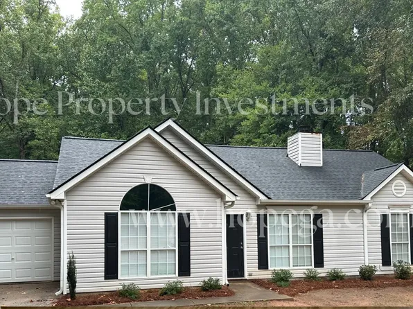 172 Saint James Pl, Sharpsburg, GA 30277