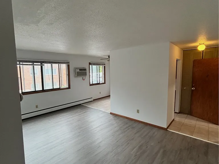 3826 Stinson Blvd NE #201 — Photo 5