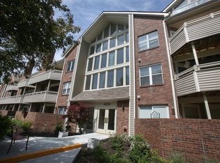 1010 Thoreau Ct APT 105, Saint Louis, MO 63146
