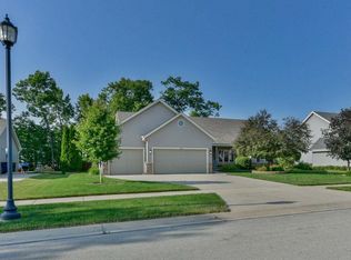 510 E Jordan Ln, Oak Creek, WI 53154