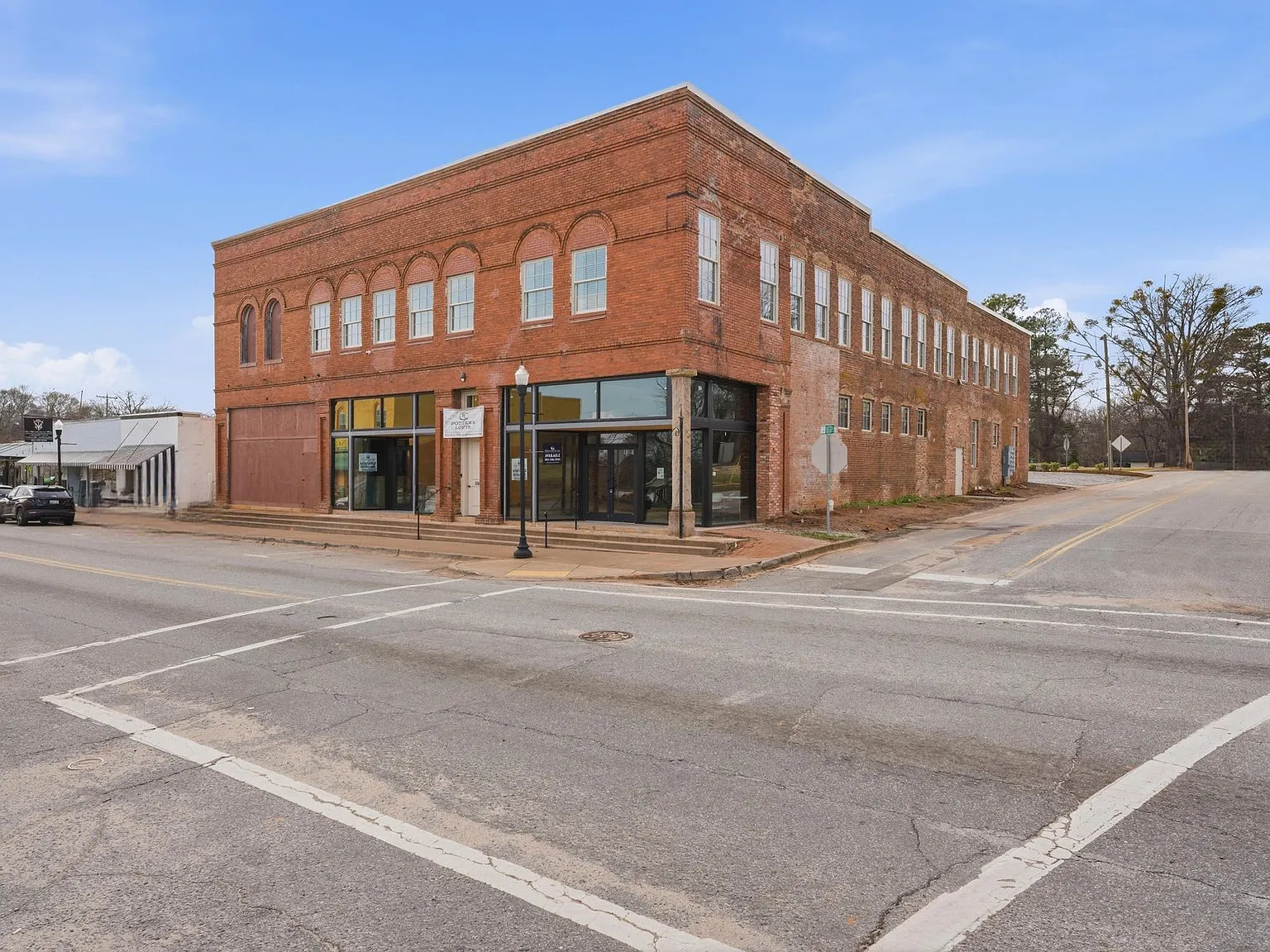 Potter's Lofts - Main Street, Cowpens SC — Photo 3