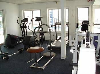 4th image of 95 Harbour Close