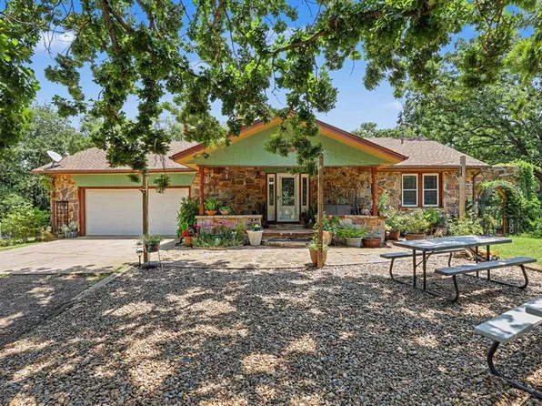 7208 S Triple X Rd, Choctaw, OK 73020
