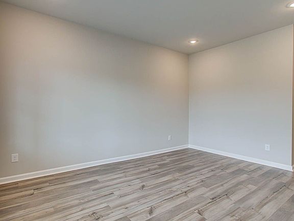 4th image of 291 Osier Dr #16ZU62
