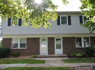 1198 N Carpenter Rd, Brunswick, OH 44212