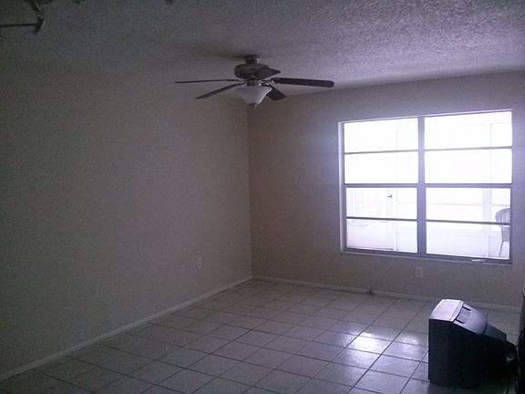 2nd image of 380 Gloucester St