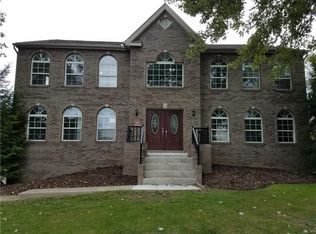 1301 Morgan Cir, Canonsburg, PA 15317