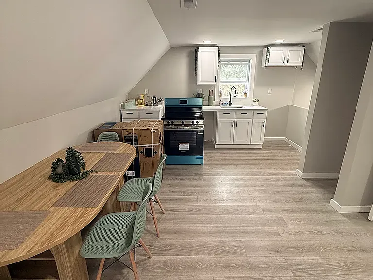 579 Woodward Ave #3 — Photo 4