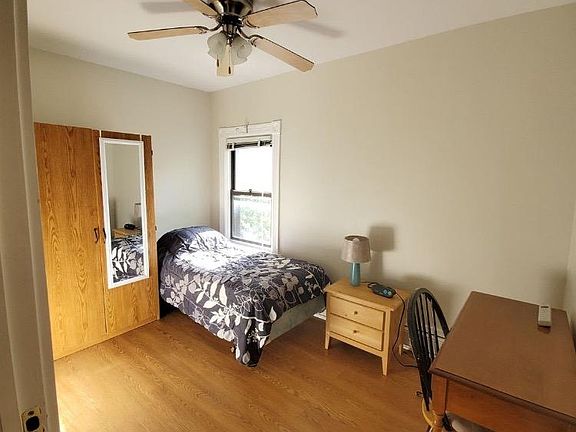 2nd image of 49 Christie St #2