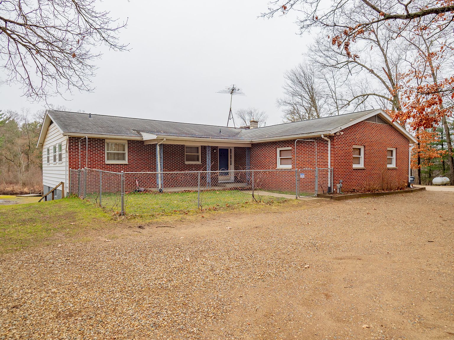 31861 42nd Ave, Paw Paw, MI 49079 Zillow