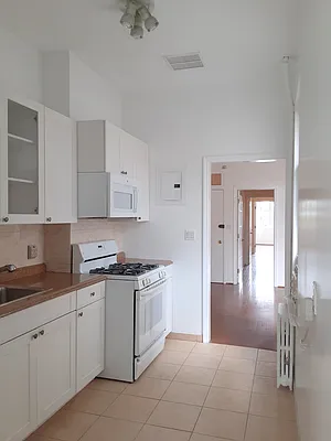 Rented by Genesis Realty & Management Corp | media 15