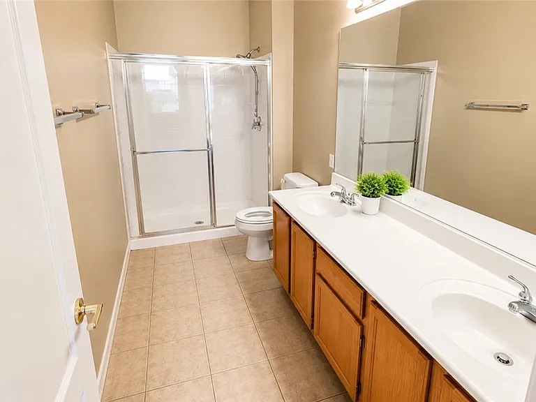 700 Carnegie St #523 — Photo 2