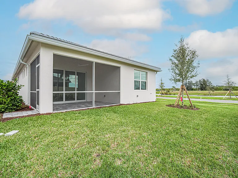 4487 Nautilus Cir — Photo 17