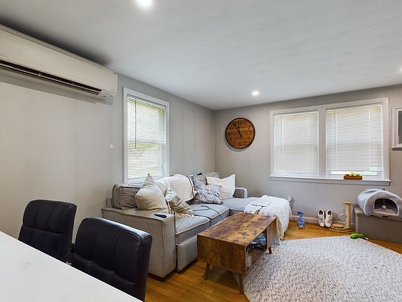 3rd image of 3 Sagamore Ave #1R