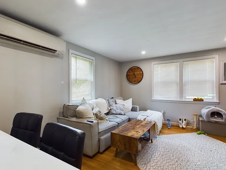 3 Sagamore Ave #1R — Photo 3