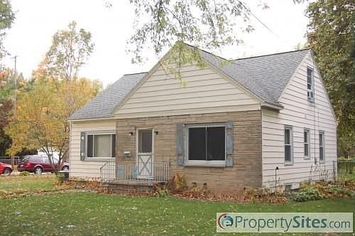 2nd image of 3326 Iroquois Trl