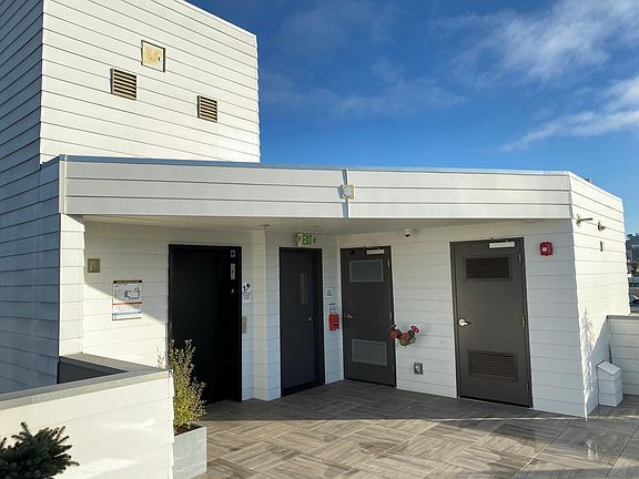 5th image of 3420 18th St #203
