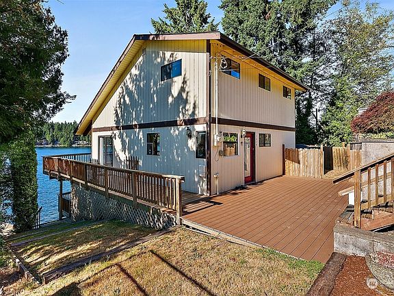 3rd image of 12019 Clear Lake South Road E