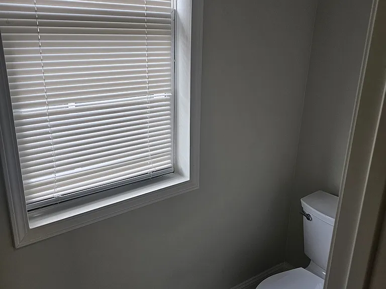 2033 Carrollton Ave — Photo 26
