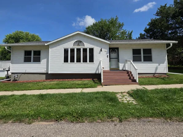 316 E Berlin St, Neshkoro, WI 54960