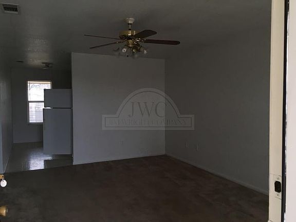 2nd image of 1104 Circle M Dr APT B