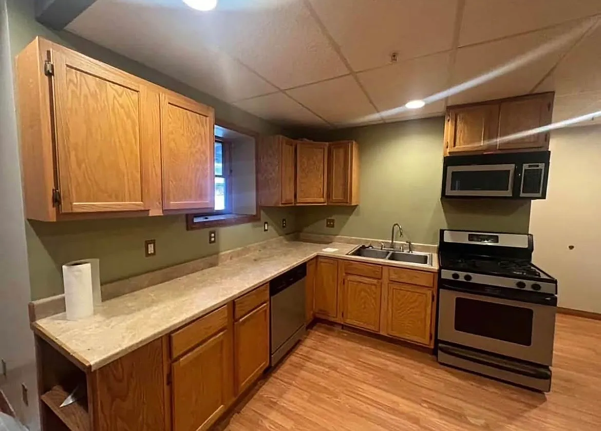 2 bed, $550 — Photo 3