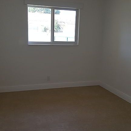 5th image of 501 NE 57th Ct #A