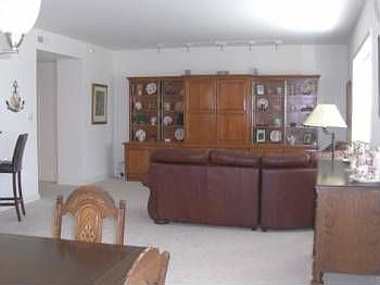 3rd image of 300 E Church St Unit 106