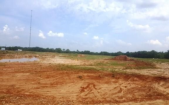 4th image of 952 Us Highway 75 S