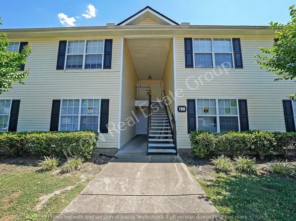 707 Stonehaven Cir, Cartersville, GA 30121