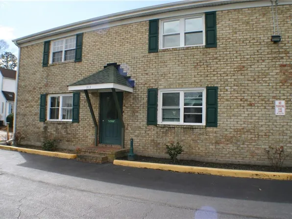 913 Leisure Sq APT 200, Virginia Beach, VA 23451