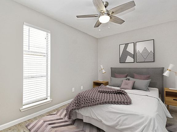 3rd image of 4400 1/2 Avenue B #109