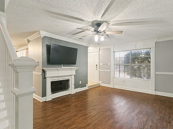5th image of 1754 Circle Creek Dr
