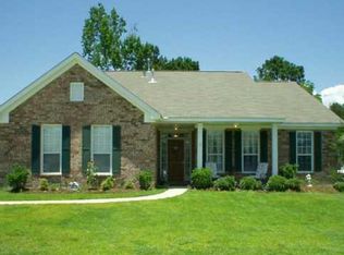 562 Red Bud Ln, Slidell, LA 70460