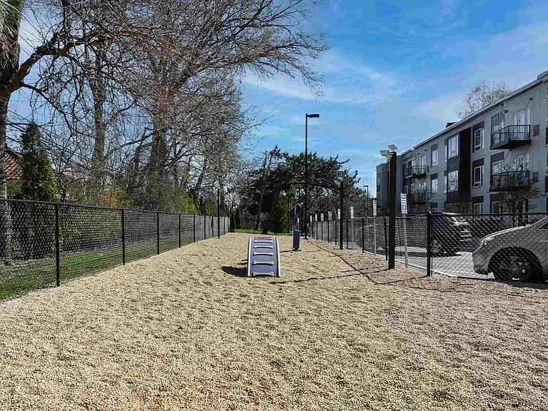 Park 205 Apartments — Photo 23