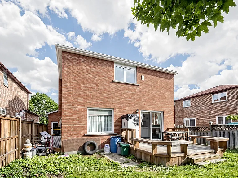 11 Briarcliffe Cres — Photo 49