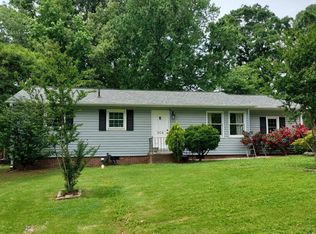904 Timberlane Dr, Mount Holly, NC 28120