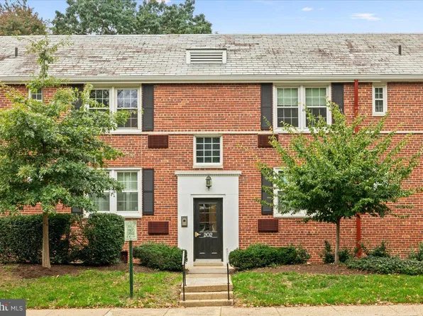 202 N George Mason Dr APT 2, Arlington, VA 22203