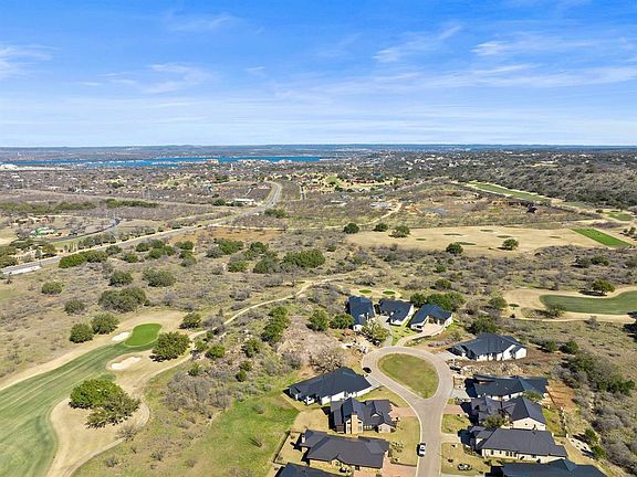 4th image of 319 Azalea Ct