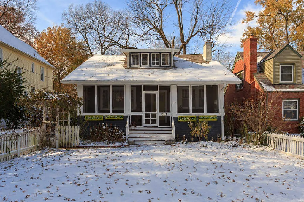 215 Selma Ave photo 1