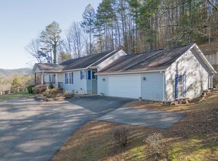 641 Hiwassee Lakeside Dr, Murphy, NC 28906