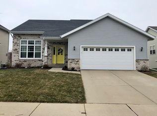 2865 Larkspur Ln, Fitchburg, WI 53711