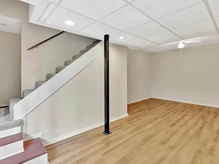 2828 Adams St — Photo 22